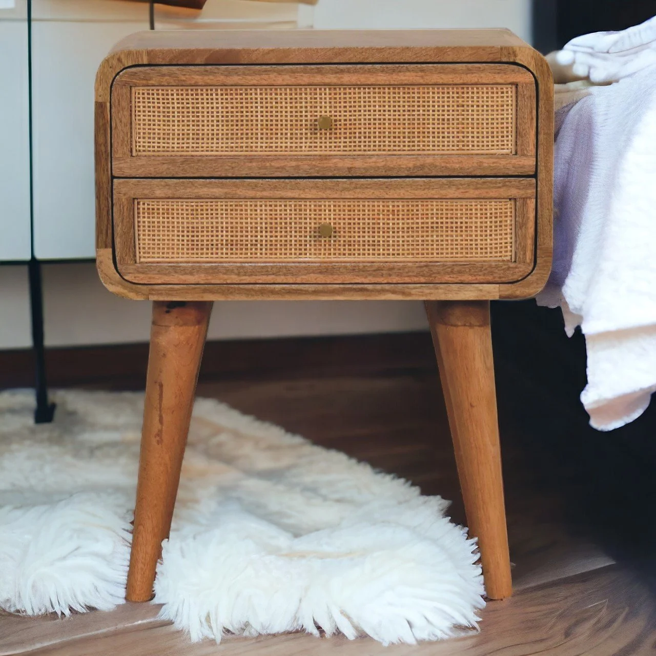 Oak Solid Wood Contemporary Nightstand with 2 Drawers